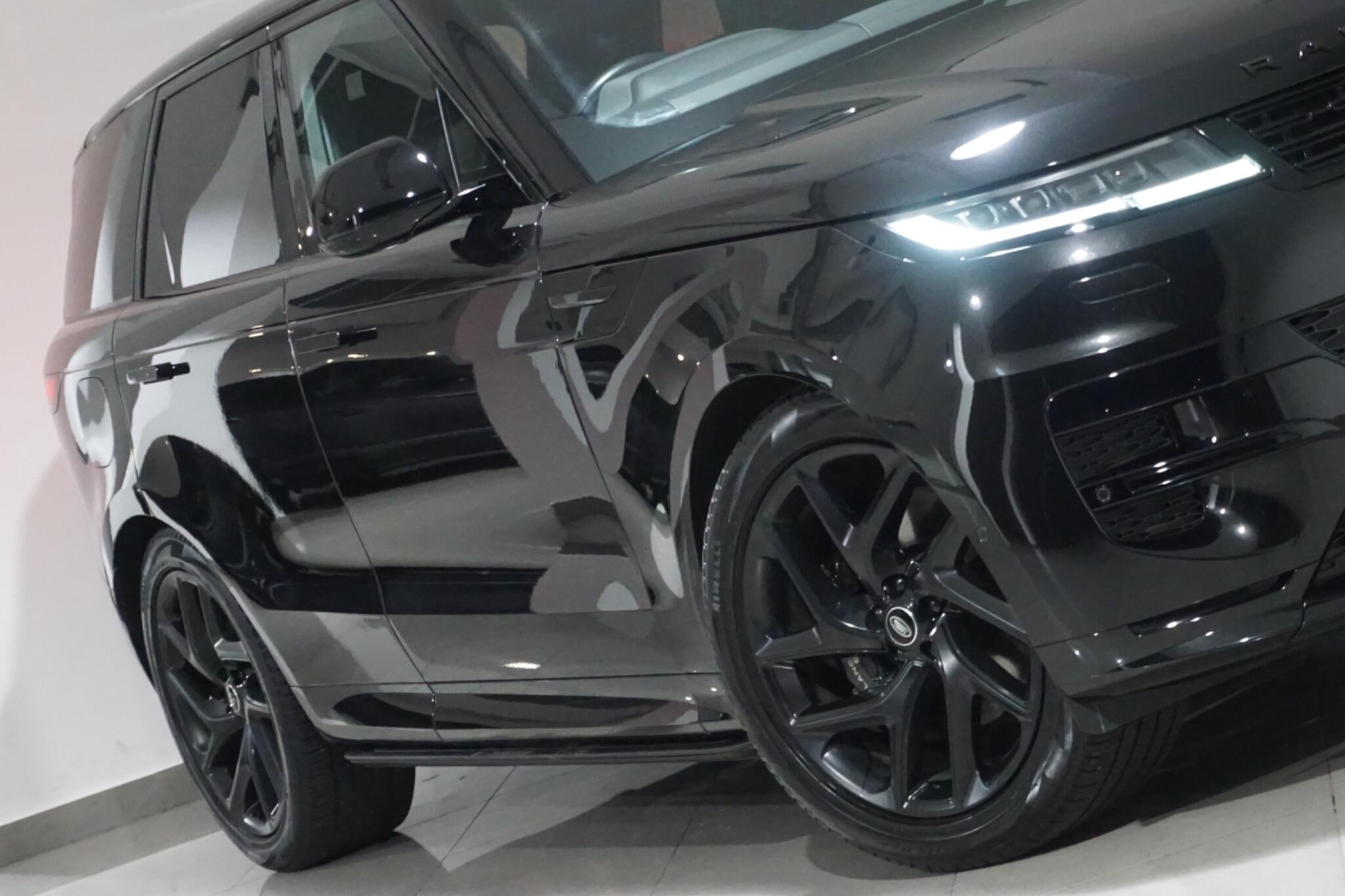 Land Rover Range Rover Sport 3.0 D300 MHEV Dynamic SE SUV 5dr Diesel Auto 4WD Euro 6 (s/s) (300 ps)